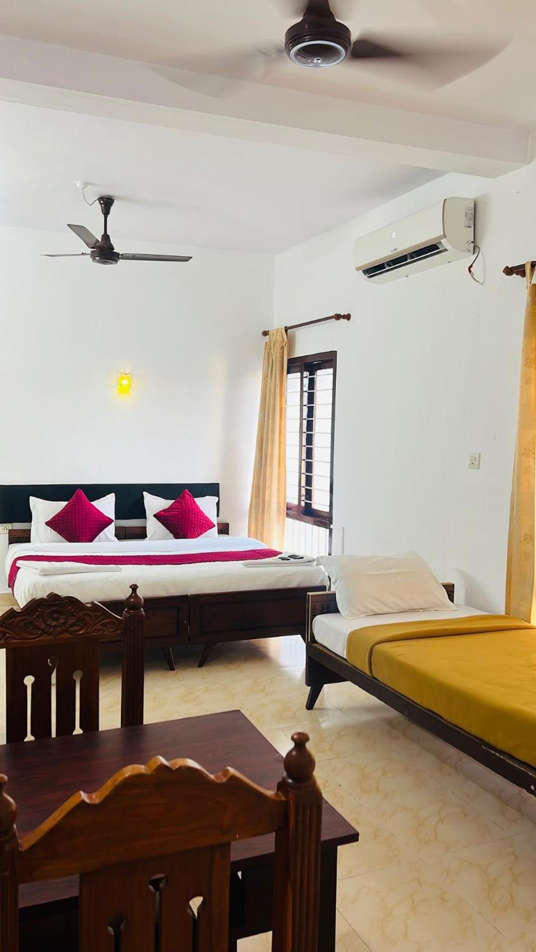 Hotel Sunday - Townhouse Club Airport Trivandrum تريفِندرم المظهر الخارجي الصورة