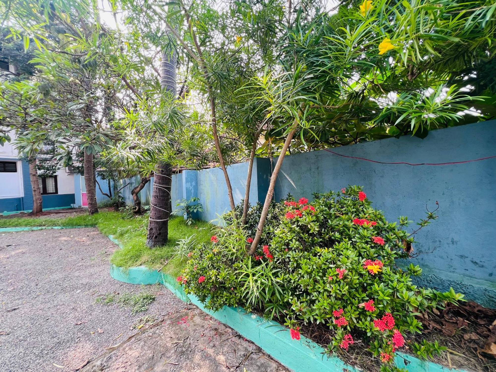 Hotel Sunday - Townhouse Club Airport Trivandrum تريفِندرم المظهر الخارجي الصورة