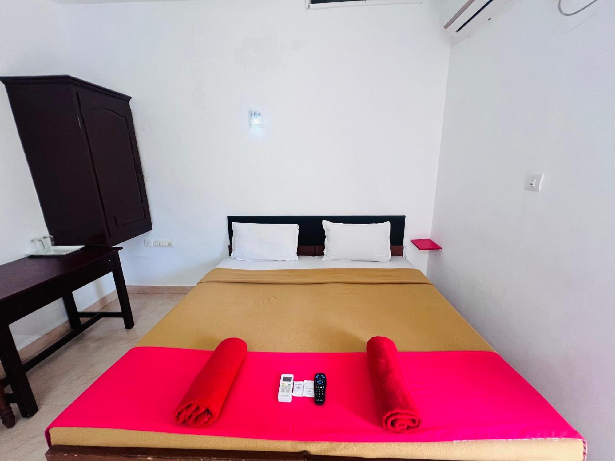 Hotel Sunday - Townhouse Club Airport Trivandrum تريفِندرم المظهر الخارجي الصورة