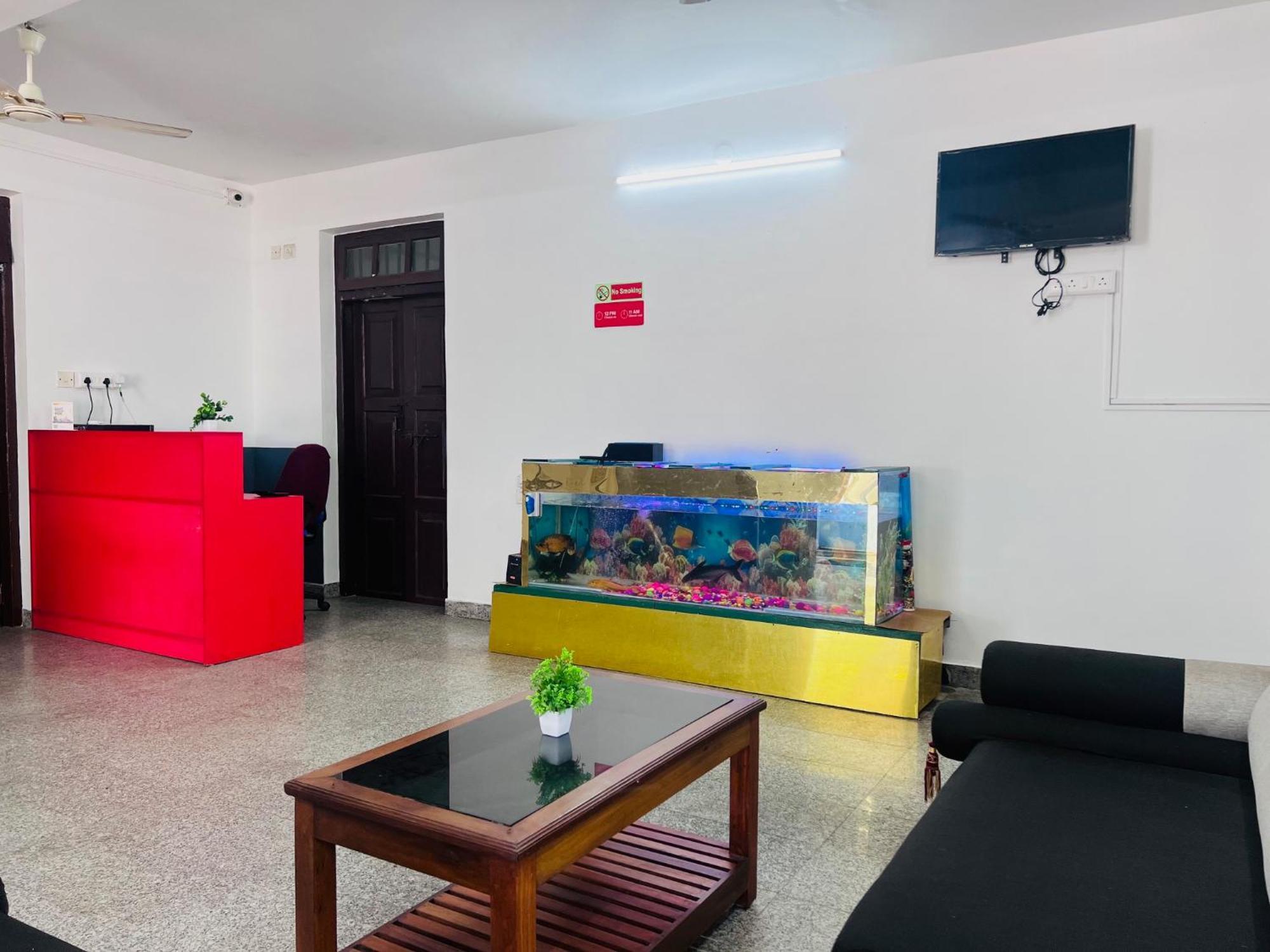 Hotel Sunday - Townhouse Club Airport Trivandrum تريفِندرم المظهر الخارجي الصورة